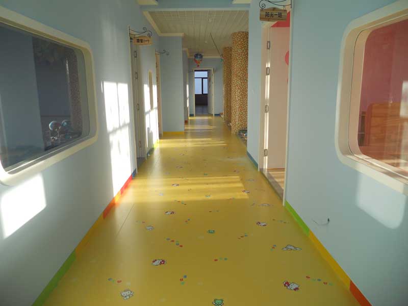 幼儿园塑胶地板有哪些优点？