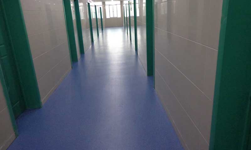 医院地板胶就选同质透心塑胶地板！